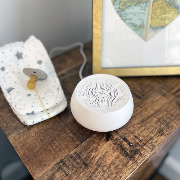 SALE! Hatch Rest Mini Sound Machine - Picture 1 of 8